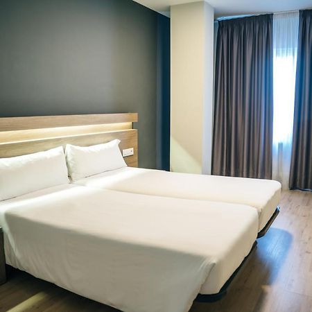 Hotel Alda Estacion بونتيفيذرا المظهر الخارجي الصورة