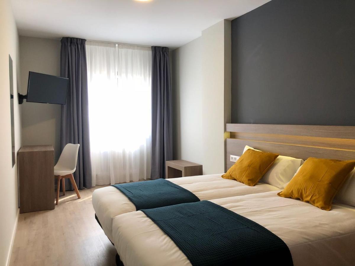 Hotel Alda Estacion بونتيفيذرا المظهر الخارجي الصورة