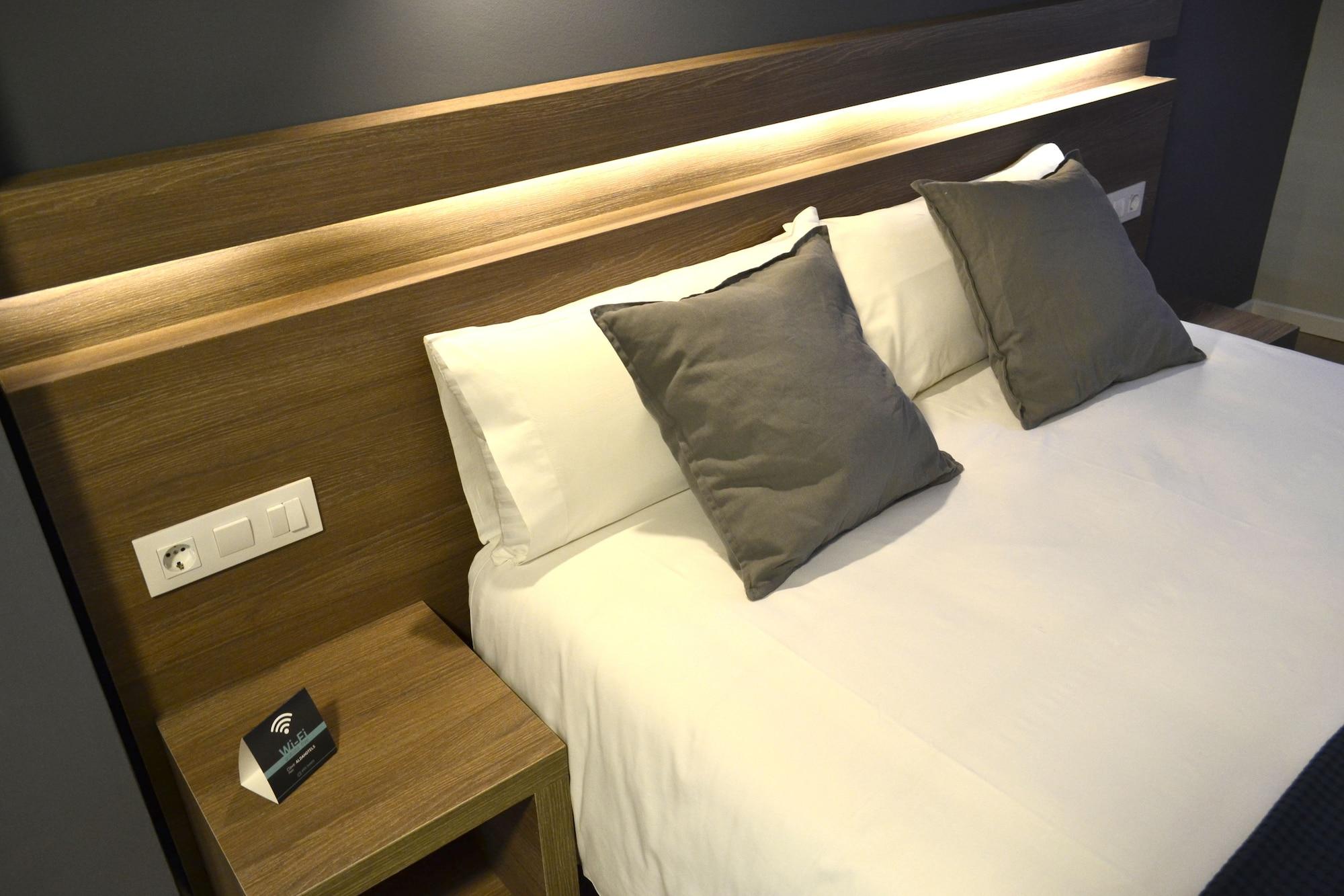Hotel Alda Estacion بونتيفيذرا المظهر الخارجي الصورة