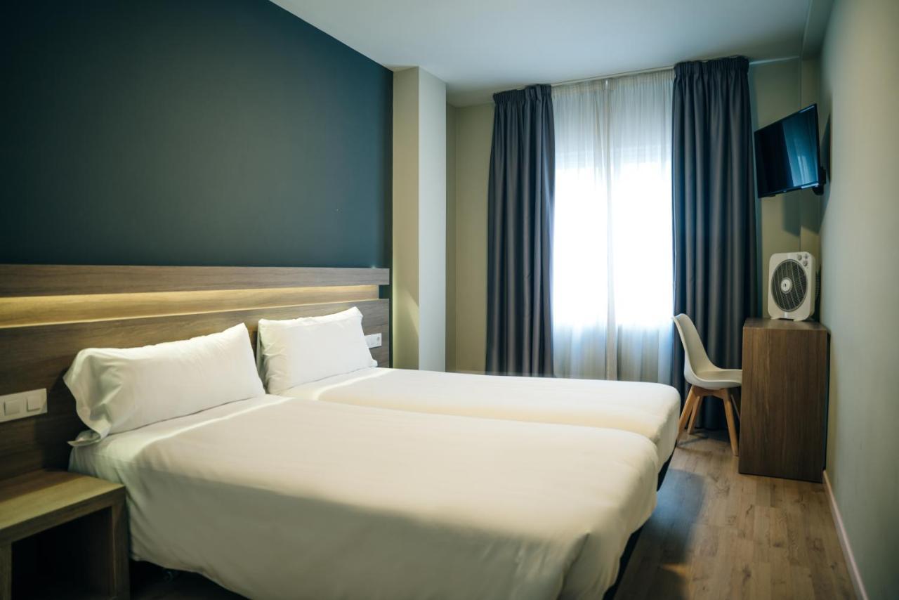 Hotel Alda Estacion بونتيفيذرا المظهر الخارجي الصورة